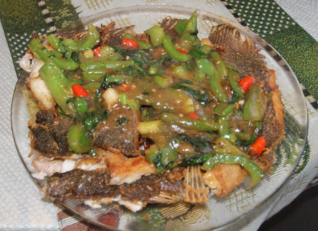 Flounder With Basil And Chili Sauce