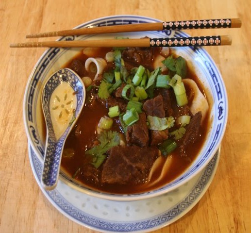 Taiwanese Beef Noodle Soup Recipe (如何做台式牛肉麵)